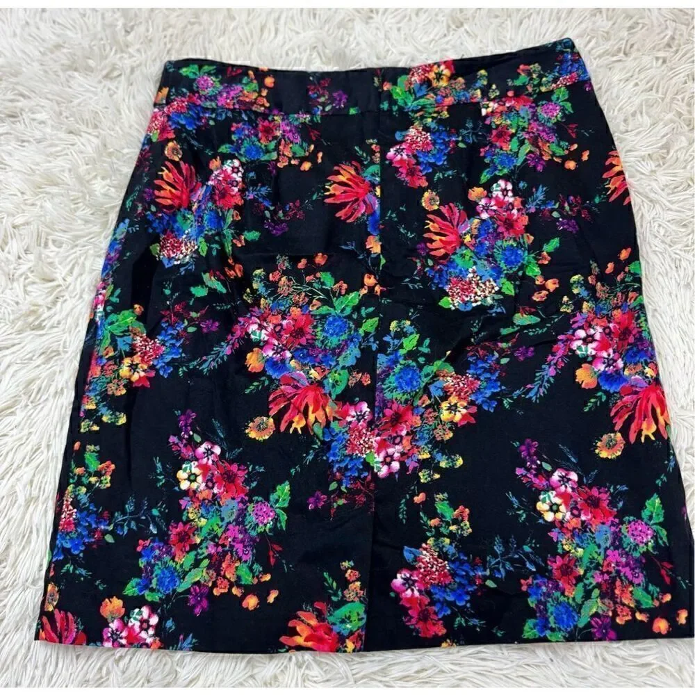 Black Colorful Floral Stretch pencil skirt by Laundry by Shelli Segal size 10